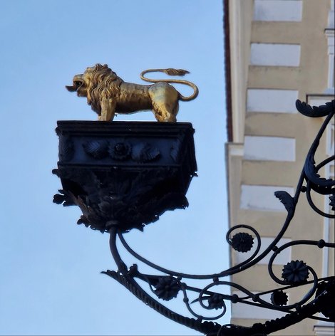 Goldener Löwe beim Bummerlhaus