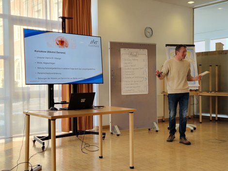 Vortragender Jochen Puchner beim PART-Seminar