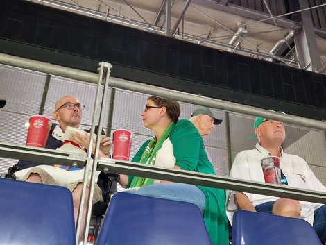 2 Fußballfans im Stadion