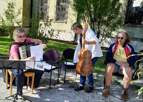 Ehrenamtliche Musikanten beim Erntedankfest