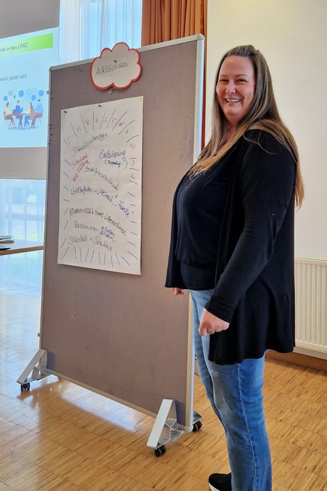 Referentin Sabine Dworschak