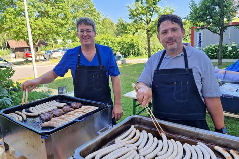 Grillmeister Gerhard Hintersonnleitner und Andreas Schwarz