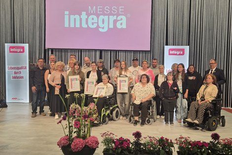 BewohnerInnen auf Integra-Eventbühne