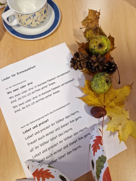 Liedtext und Tischdeko im LPBZ Christkindl